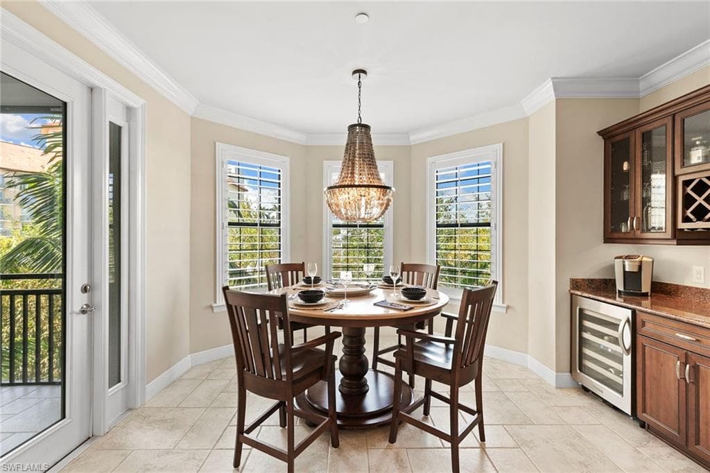 2550 Marquesa Royale Ln 201, Naples, FL 34109-15
