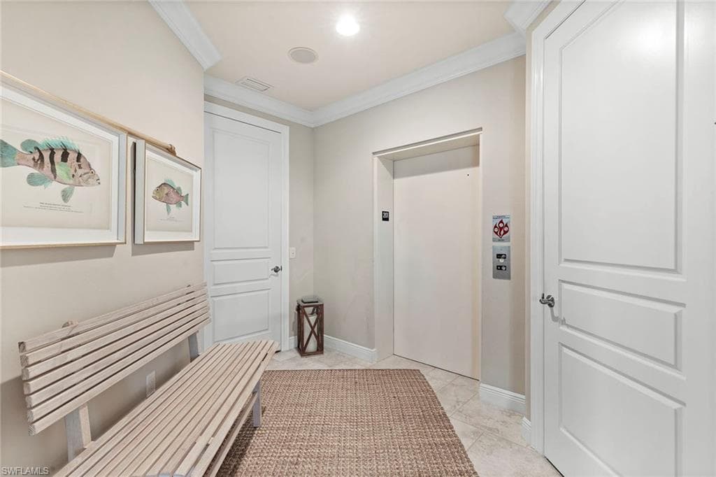 2550 Marquesa Royale Ln 201, Naples, FL 34109-30