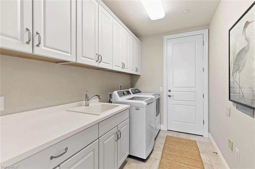 2550 Marquesa Royale Ln 201, Naples, FL 34109-38