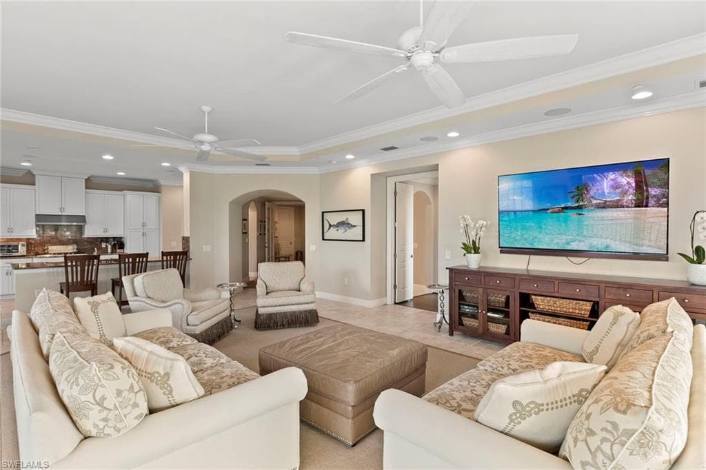 2550 Marquesa Royale Ln 201, Naples, FL 34109-7