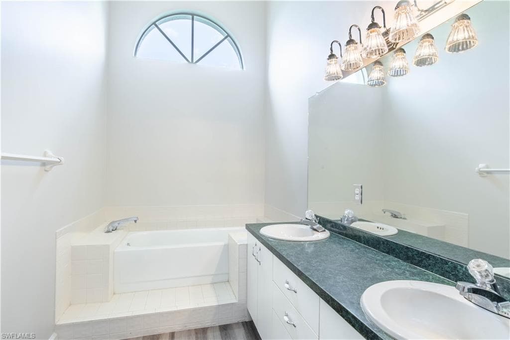 716 Belville Blvd, Naples, FL 34104-16