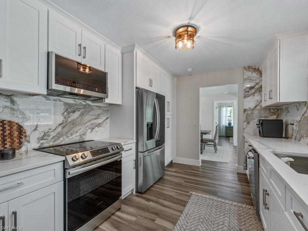 264 Shadowridge Ct, Marco Island, FL 34145-14