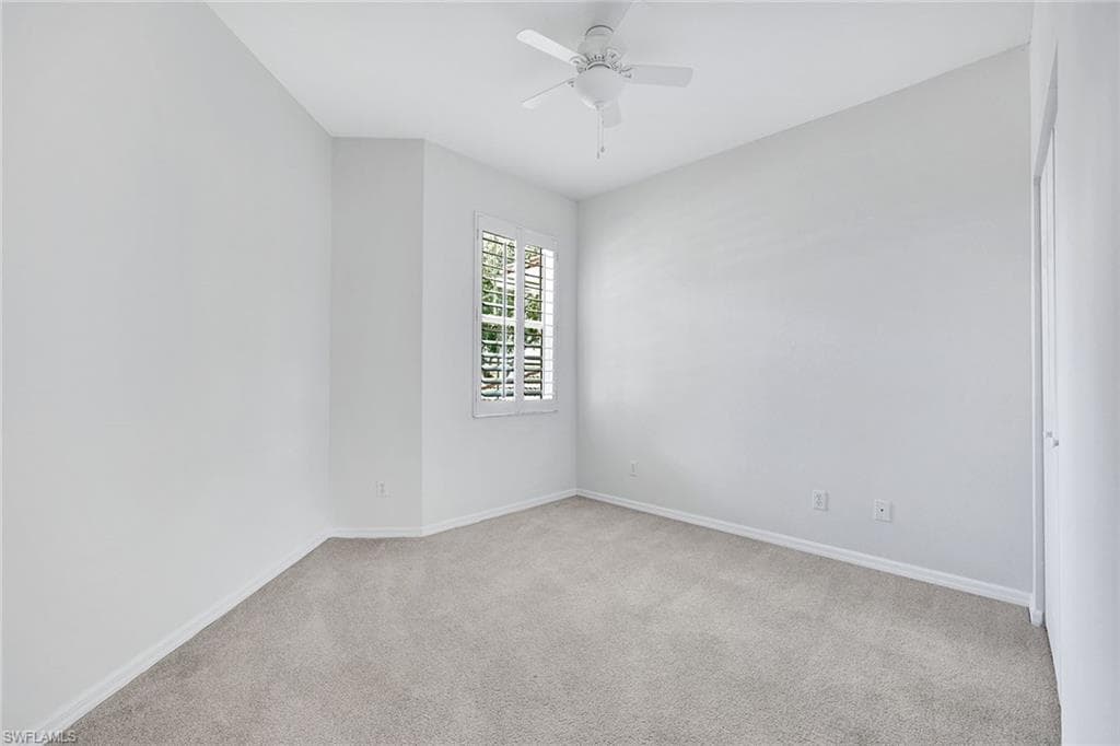 2015 Crestview Way 17b, Naples, FL 34119-16