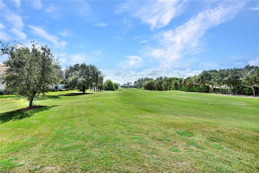 2015 Crestview Way 17b, Naples, FL 34119-22
