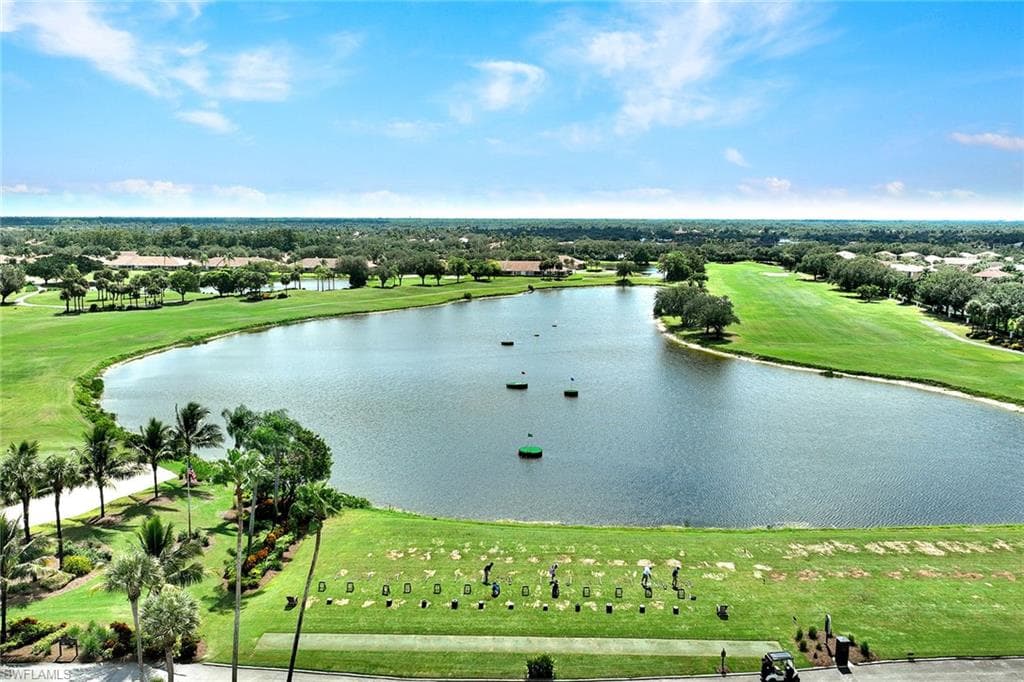 2015 Crestview Way 17b, Naples, FL 34119-27