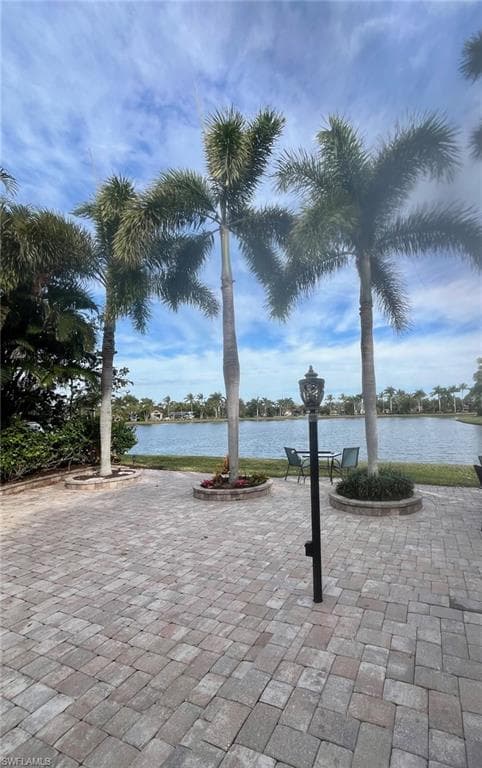 4441 Southern Breeze Dr, Naples, FL 34114-4