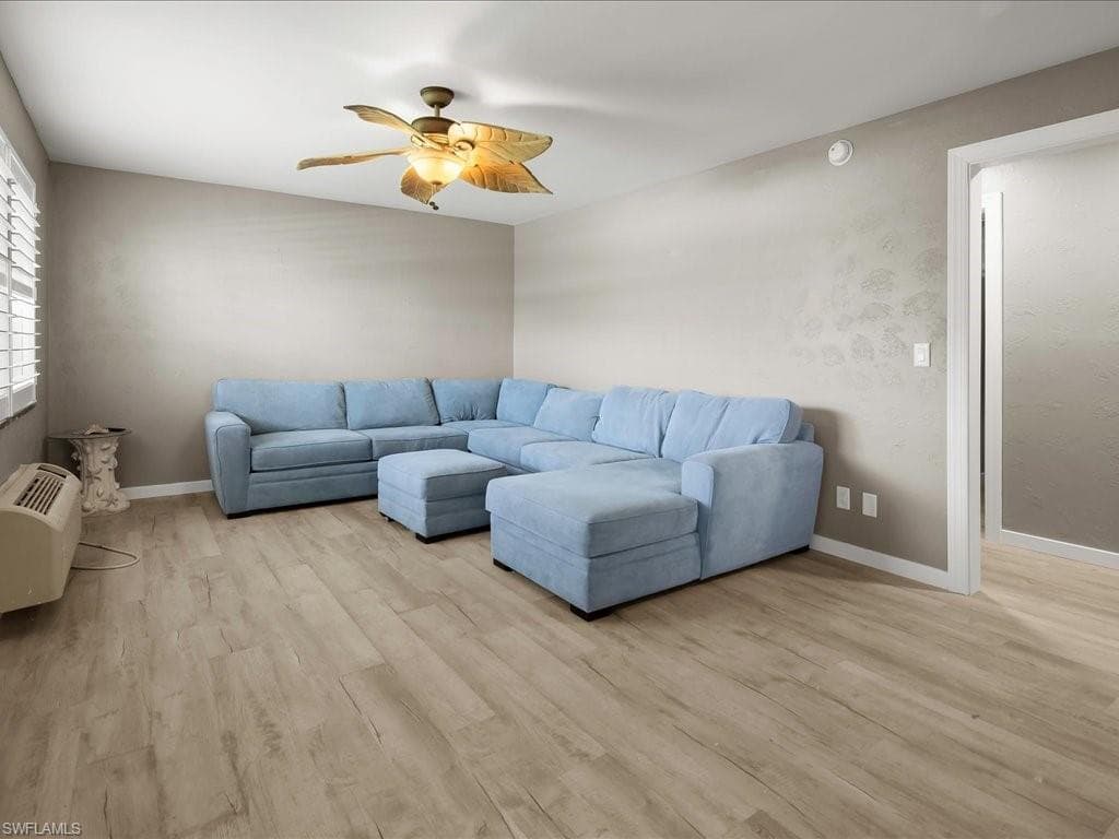 850 Palm St E2, Marco Island, FL 34145-4