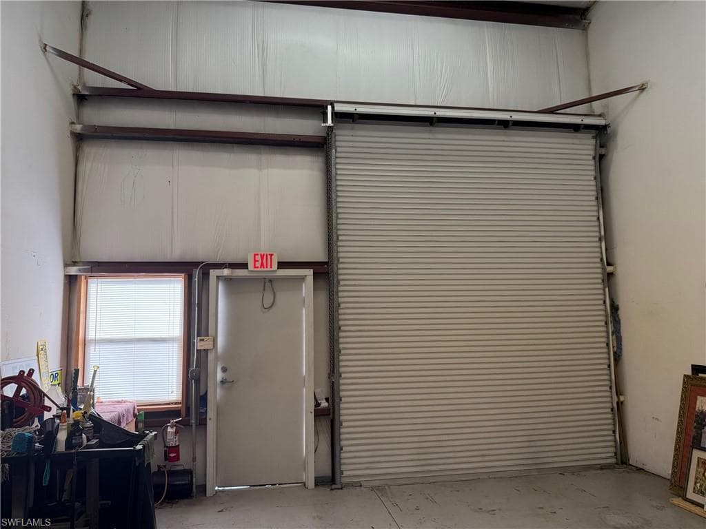 4776 Radio Rd 207, Naples, FL 34104-5