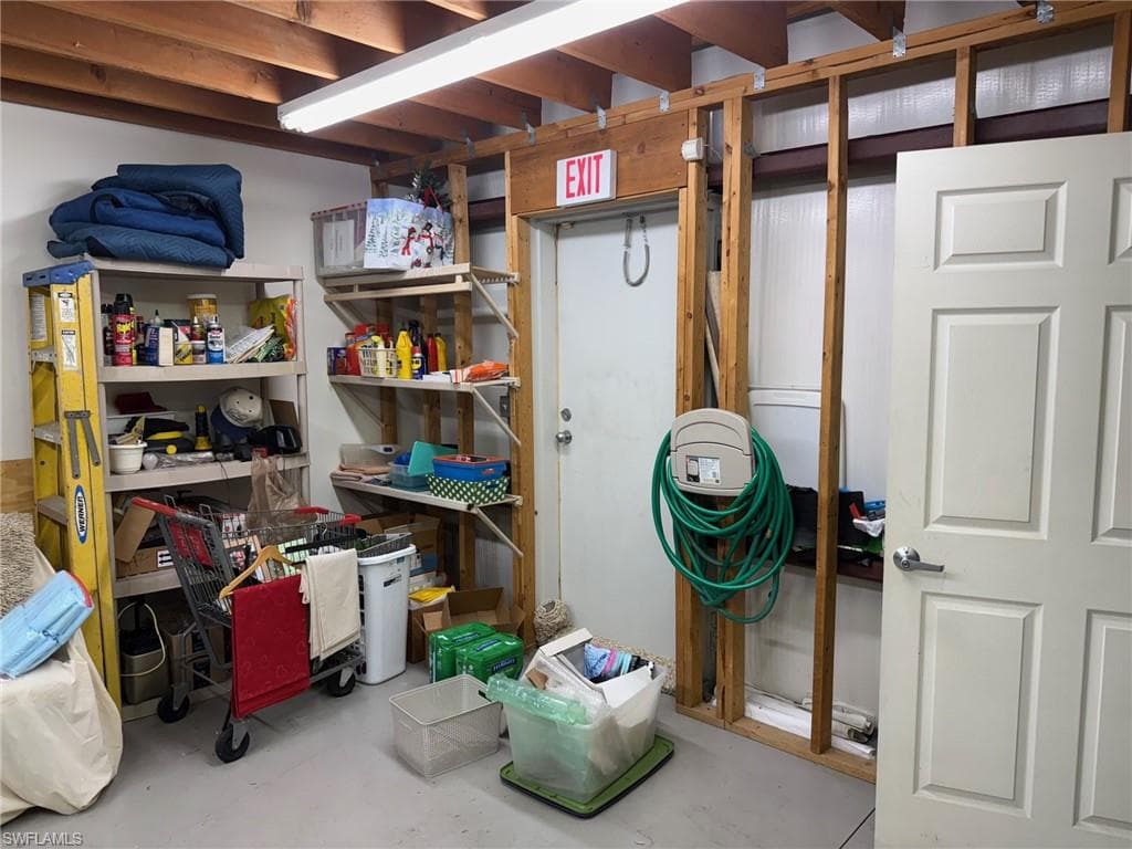 4776 Radio Rd 207, Naples, FL 34104-6