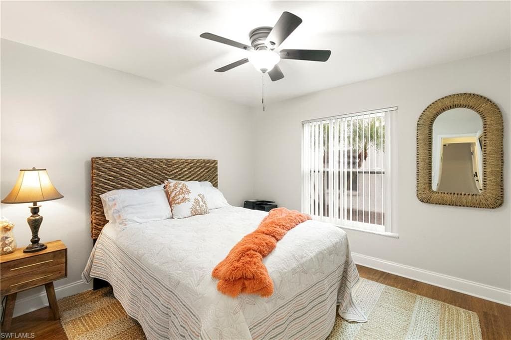 161 Saint James Way, Naples, FL 34104-20