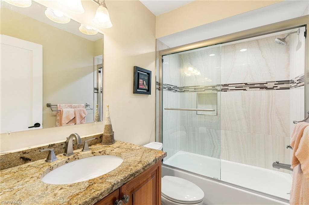 161 Saint James Way, Naples, FL 34104-21