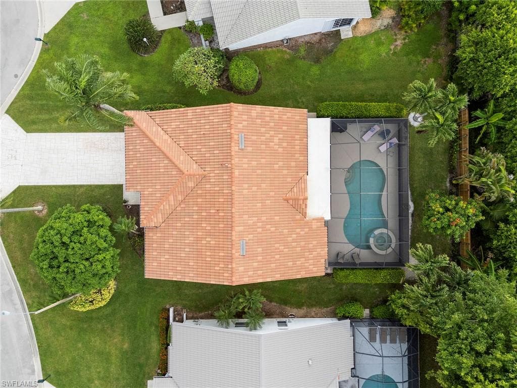161 Saint James Way, Naples, FL 34104-34