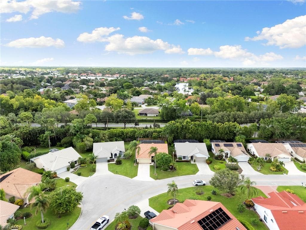 161 Saint James Way, Naples, FL 34104-37