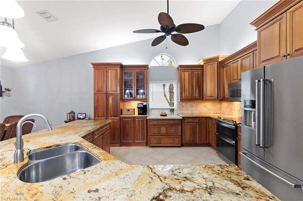 161 Saint James Way, Naples, FL 34104-6