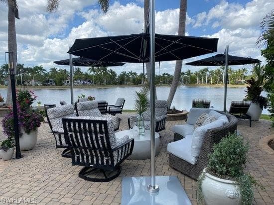 4453 Southern Breeze Dr, Naples, FL 34114-2