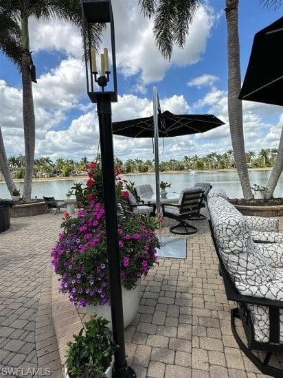 4453 Southern Breeze Dr, Naples, FL 34114-3