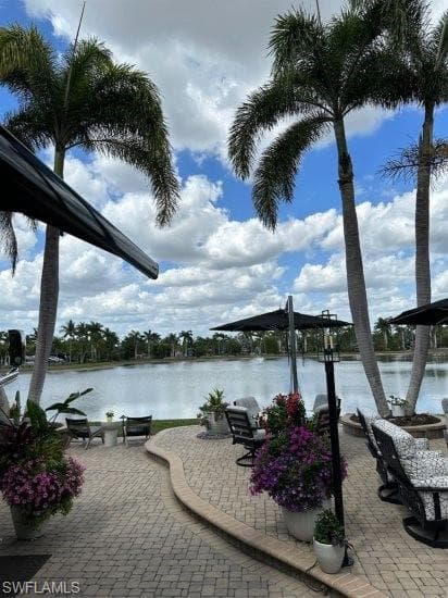 4453 Southern Breeze Dr, Naples, FL 34114-5