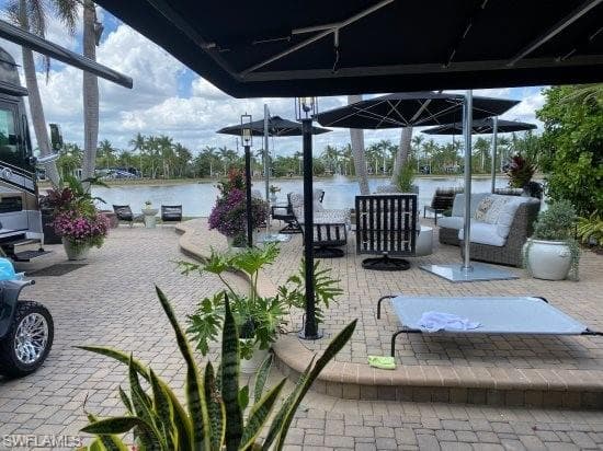 4453 Southern Breeze Dr, Naples, FL 34114-6