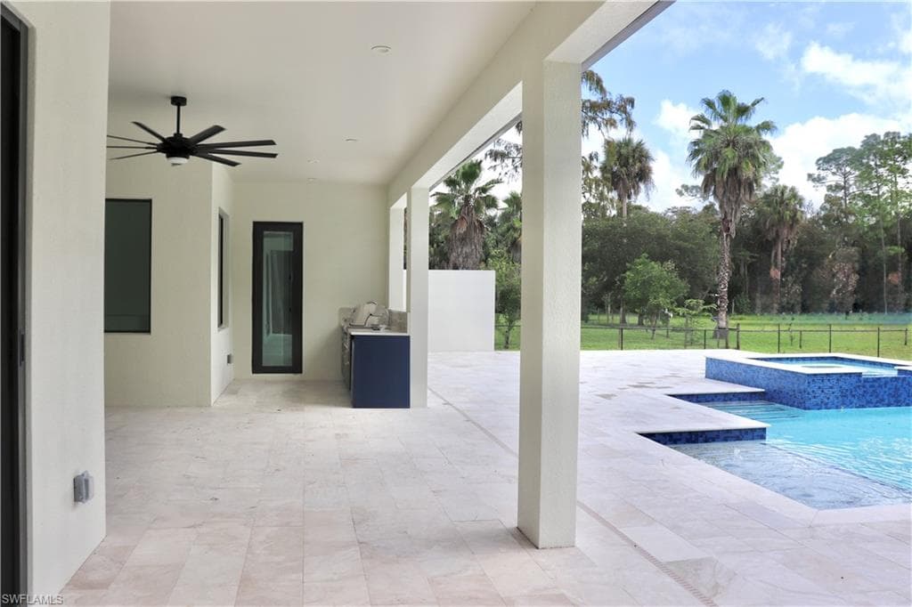 428 21st St SW, Naples, FL 34117-44