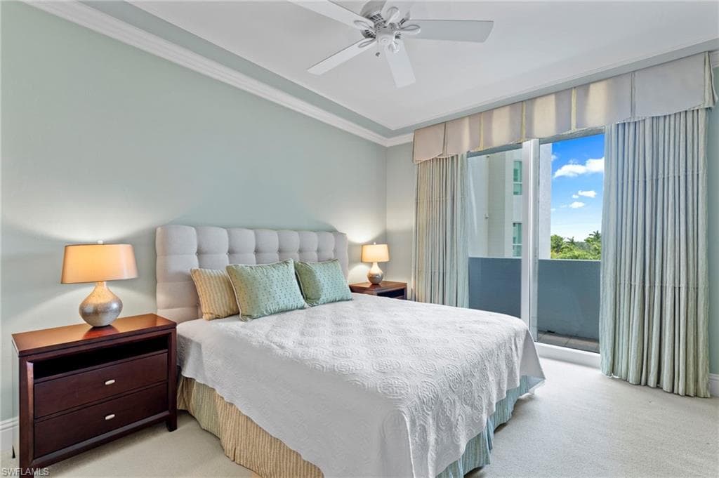 285 Grande Way 404, Naples, FL 34110-22