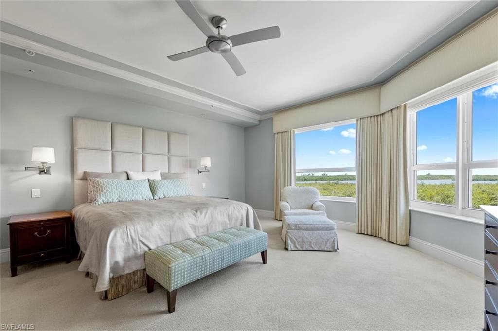 285 Grande Way 404, Naples, FL 34110-4