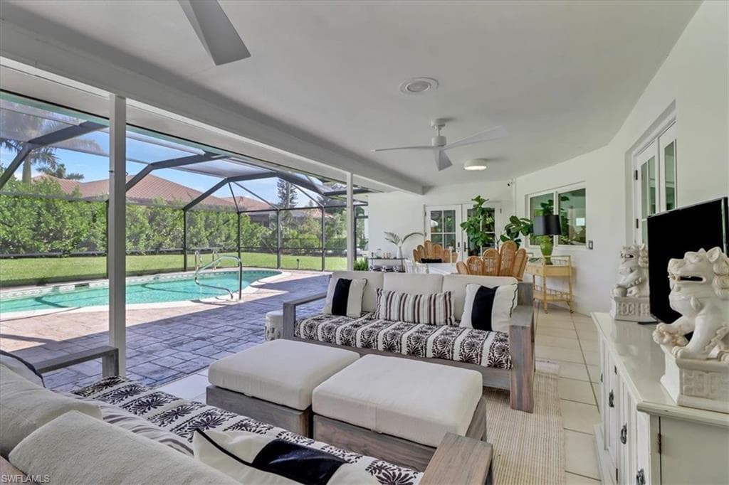 701 Harbour Dr, Naples, FL 34103-30