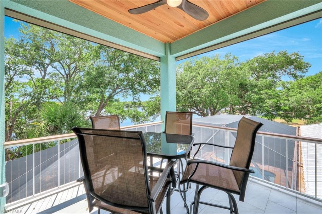 144 Wilderness Cay, Naples, FL 34114-30