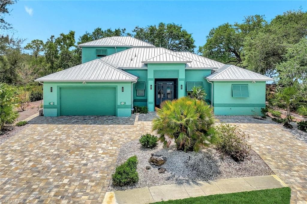 144 Wilderness Cay, Naples, FL 34114-2