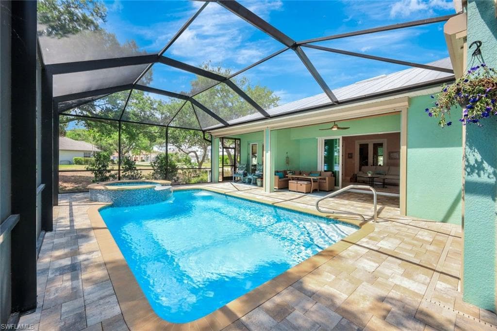 144 Wilderness Cay, Naples, FL 34114-38