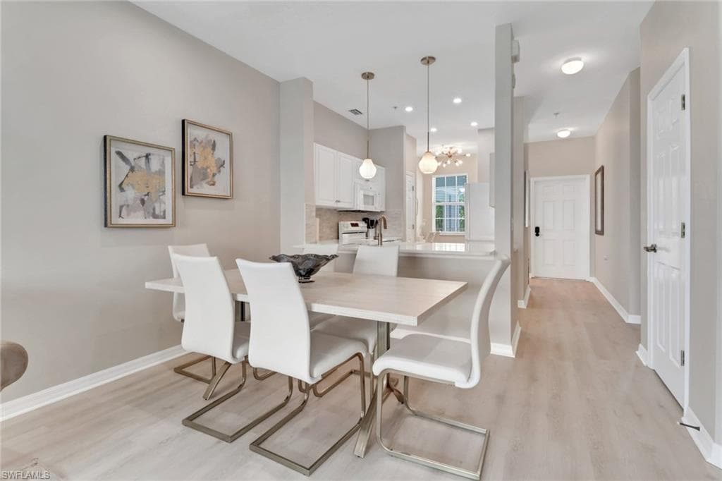 3980 Loblolly Bay Dr 6, Naples, FL 34114-19