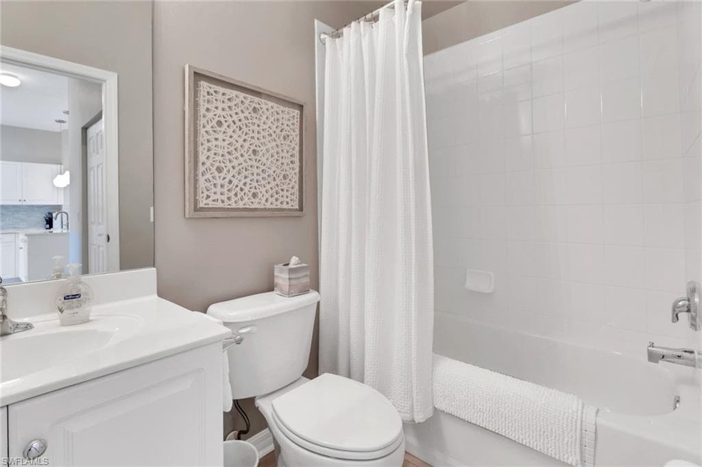 3980 Loblolly Bay Dr 6, Naples, FL 34114-33
