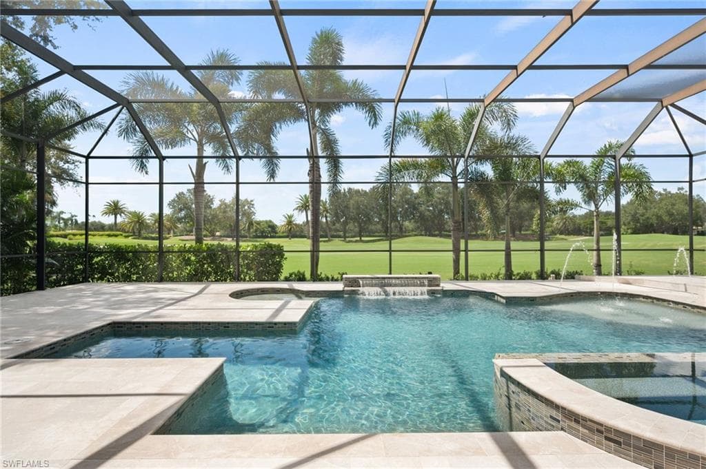 13700 Pondview Cir, Naples, FL 34119-35