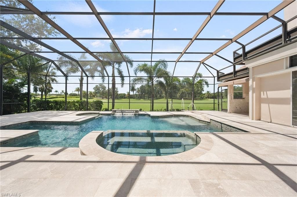13700 Pondview Cir, Naples, FL 34119-2