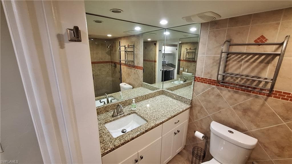 910 Vanderbilt Beach Rd 416e, Naples, FL 34108-15