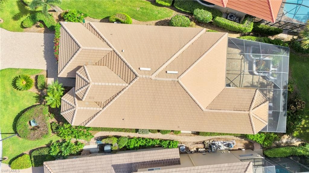 9226 Troon Lakes Dr, Naples, FL 34109-41