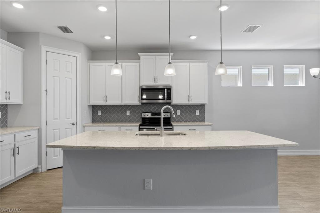 28037 Captiva Shell Loop, Bonita Springs, FL 34135-6