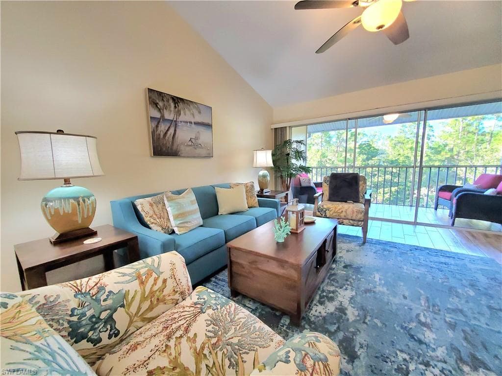 7105 Dennis Cir E-302, Naples, FL 34104-11