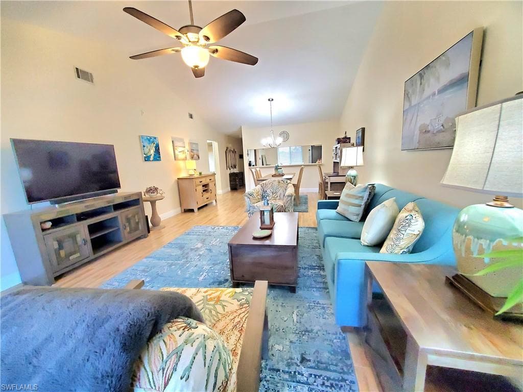 7105 Dennis Cir E-302, Naples, FL 34104-12