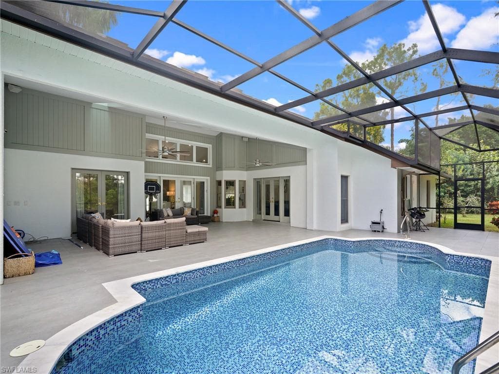 2140 Harlans Run, Naples, FL 34105-8