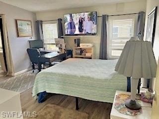 472 Sharks Pt, North Port, FL 34287-32