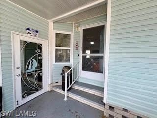 472 Sharks Pt, North Port, FL 34287-5