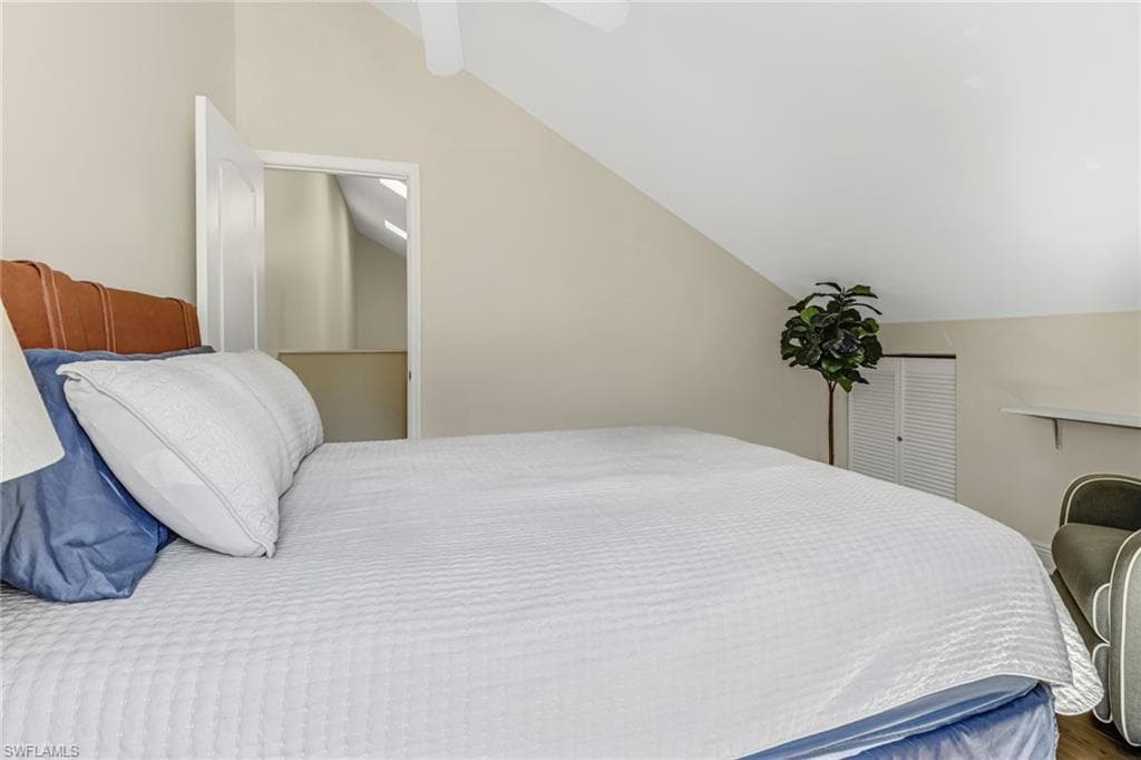 4325 Covey Cir 10b, Naples, FL 34109-24