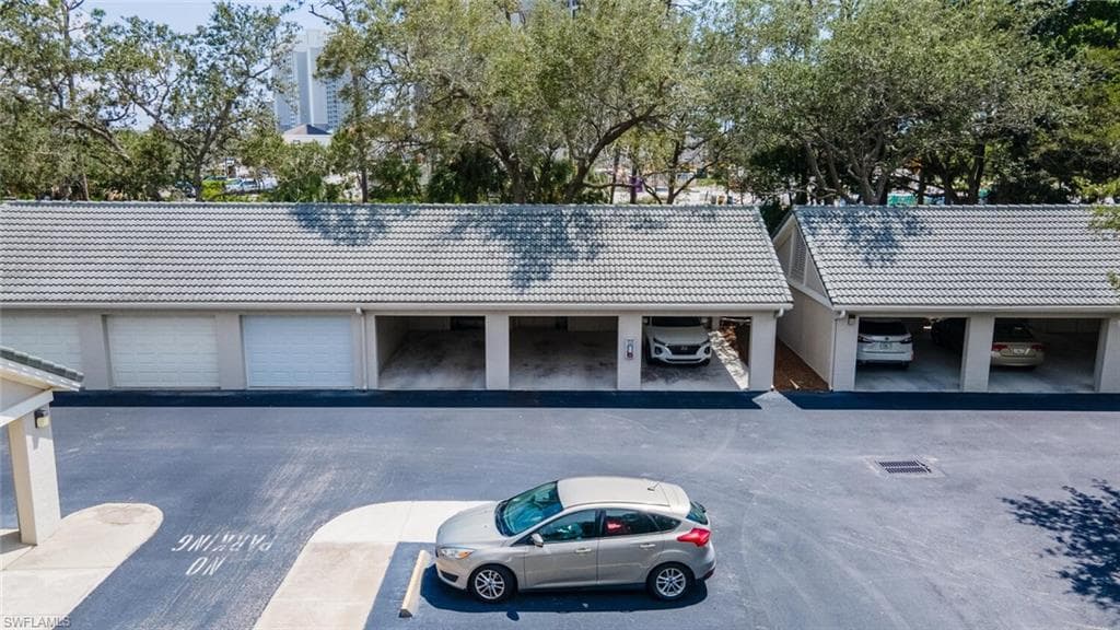 201 Arbor Lake Dr 2-101, Naples, FL 34110-22