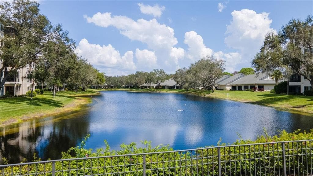 201 Arbor Lake Dr 2-101, Naples, FL 34110-29