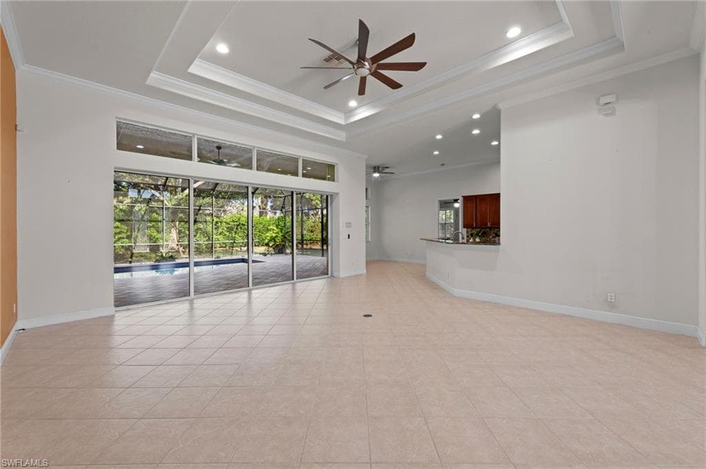 19464 La Serena Dr, Estero, FL 33967-9