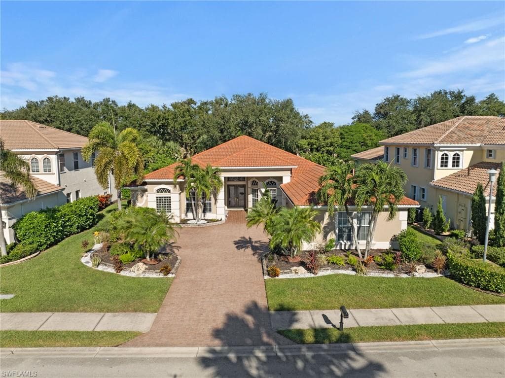 19464 La Serena Dr, Estero, FL 33967-38