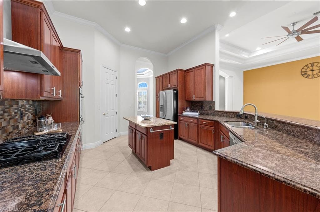 19464 La Serena Dr, Estero, FL 33967-6