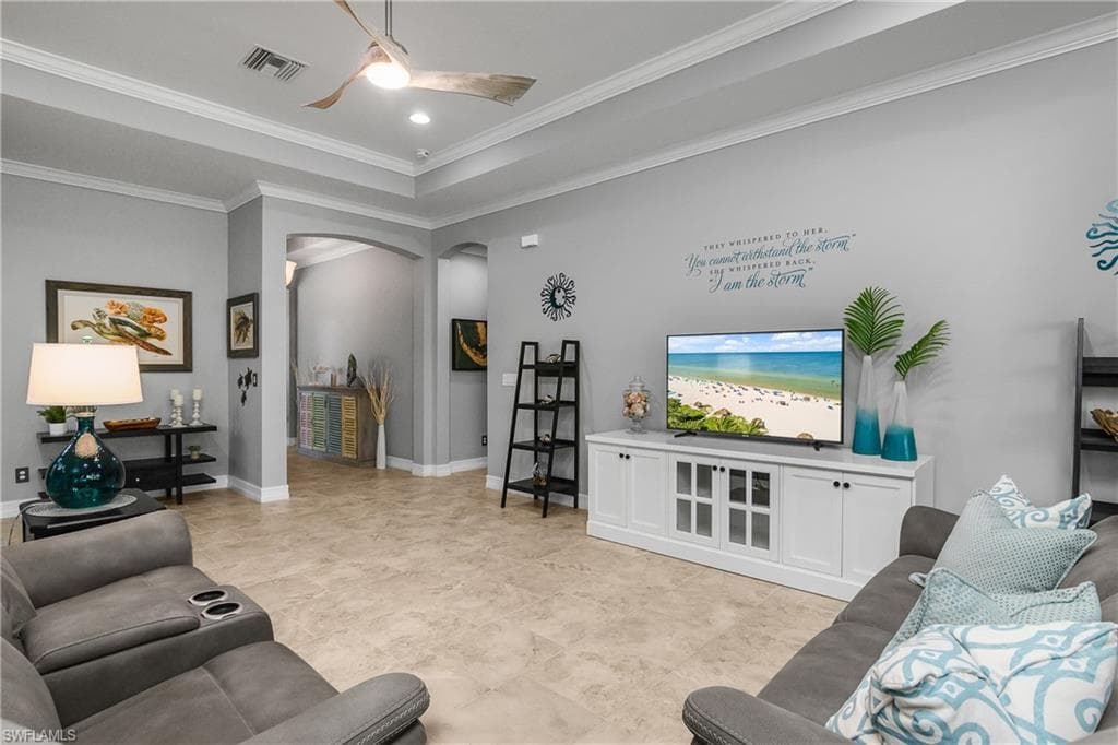 10167 Avonleigh Dr, Bonita Springs, FL 34135-9
