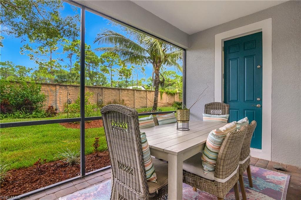 10167 Avonleigh Dr, Bonita Springs, FL 34135-38