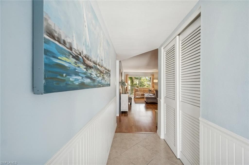 72 7th St S 305, Naples, FL 34102-15